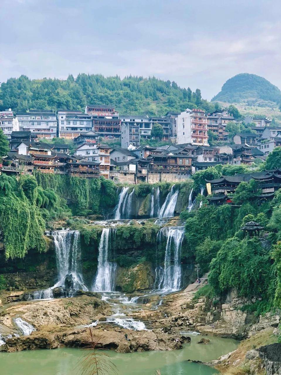 下半年必去的旅游景点推荐(下半年必去的旅游景点推荐作文)